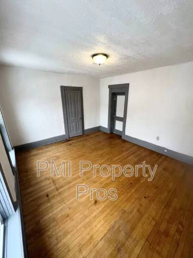 Main picture of 1237 N 24th St
