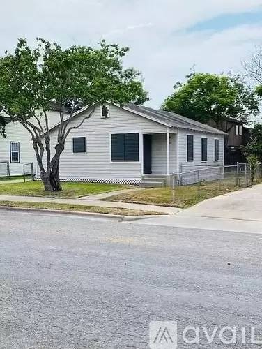 Main picture of 3822 Sarita St