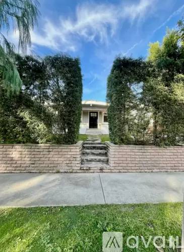 Main picture of 7725 Norton Ave
