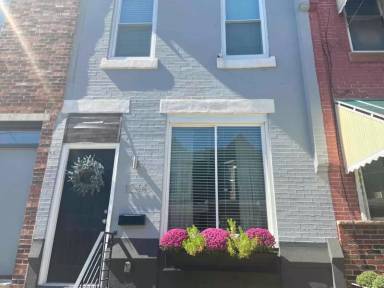 Main picture of 1244 S 23rd St