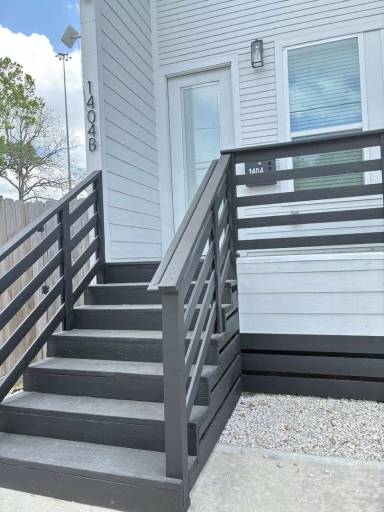 Main picture of 1404 E 31st St