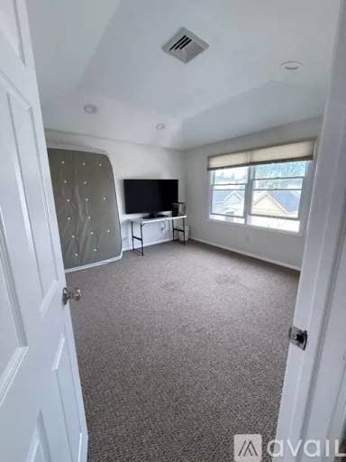 Main picture of 132 Carle Rd