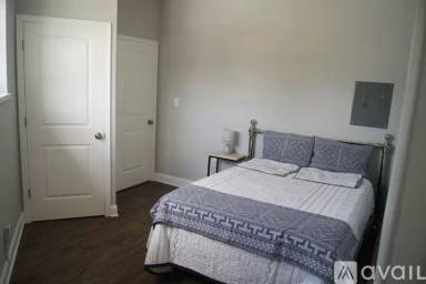 Main picture of 402 Jefferson Ave