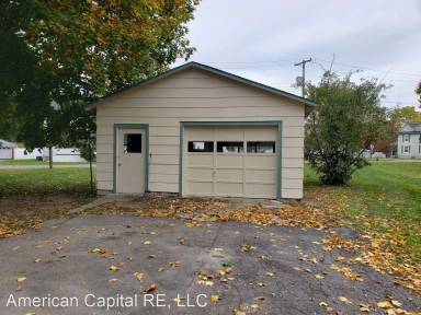 Main picture of 722 Broadway St