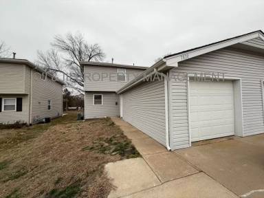 Main picture of 7820 W 61st Ter