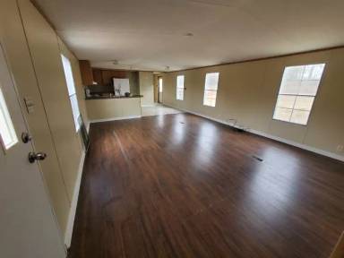 Main picture of 25 Buttercup Dr