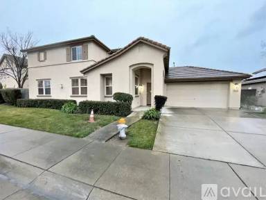 Main picture of 391 Anjou Cir