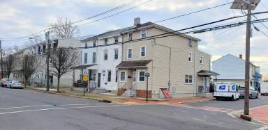 Main picture of 111 E Federal St