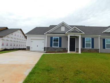 Main picture of 462 Conifer St