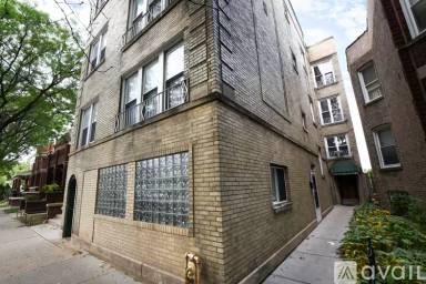 Main picture of 4248 N Damen Ave