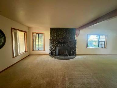 Main picture of 11015 Schafer Ave