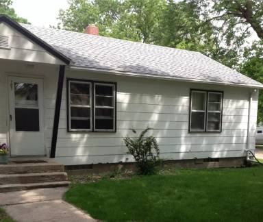 Main picture of 107 4th Ave SE