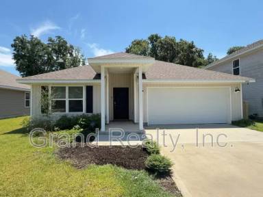 Main picture of 5482 Peach Dr