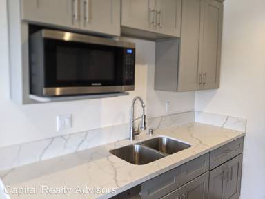 Main picture of 2111 E Bermuda St