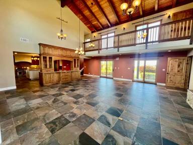 Main picture of 300 Corona Rd