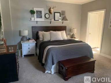 Main picture of 4690 Umbria St