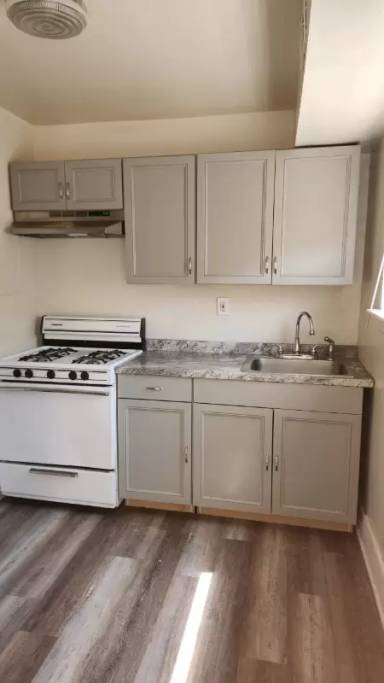 Main picture of 1540 N 15th St