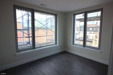 Main picture of 1065 Tremont St