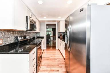 Main picture of 1533 Park Glen Ct
