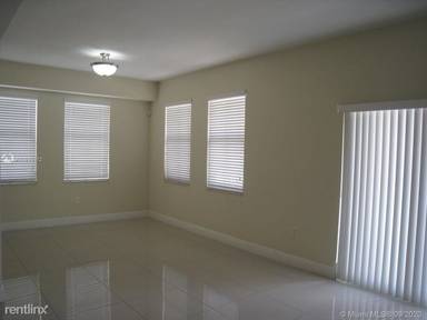 Main picture of 11102 NW 83rd St