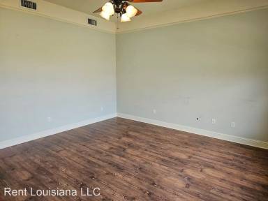 Main picture of 833 Decatur St