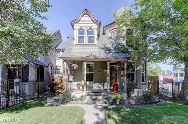Main picture of 201 S Lincoln St