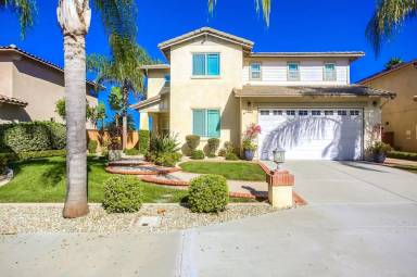 Main picture of 220 Violet Ave
