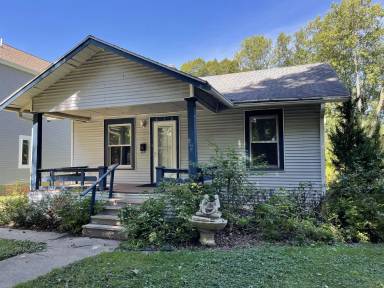 Main picture of 408 W Ells Ave