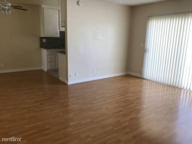 Main picture of 3722 Greenfield Ave