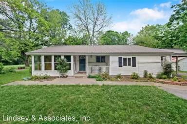 Main picture of 5558 E April Ln
