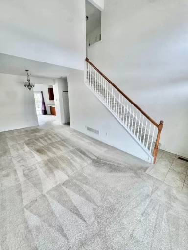 Main picture of 257 Milkweed Dr