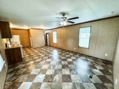 Main picture of 2061 Highway 151 N