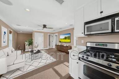 Main picture of 108 1/2 Park Ave
