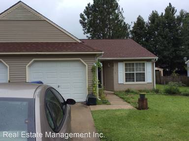 Main picture of 116 Village Ct