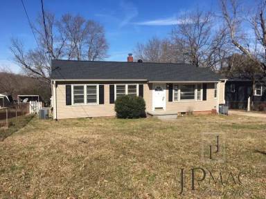 Main picture of 33 Kay Dr