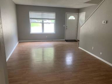 Main picture of 5022 N Topping Ave
