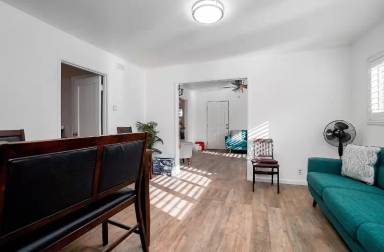 Main picture of 144 E Sonoma Ave