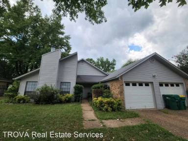 Main picture of 5705 Larry Dr