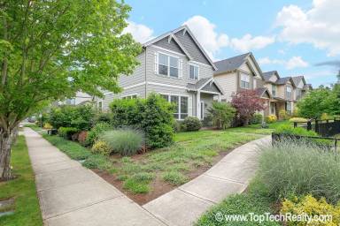 Main picture of 295 NE Sloane Way