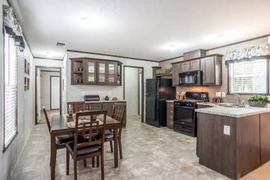 Main picture of 183 Silverwood Ln
