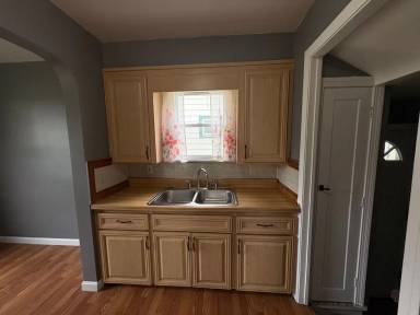 Main picture of 5210 Cato St