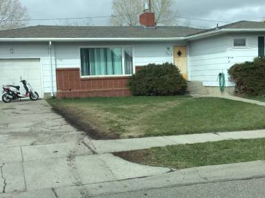 Main picture of 323 N 18th Ave
