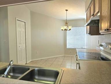 Main picture of 501 Lindsay Anne Ct