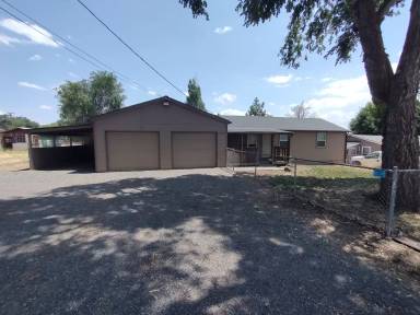 Main picture of 1745 Riverside Dr