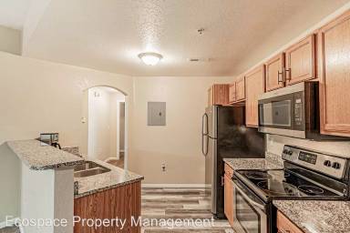 Main picture of 5705 N Genoa Way