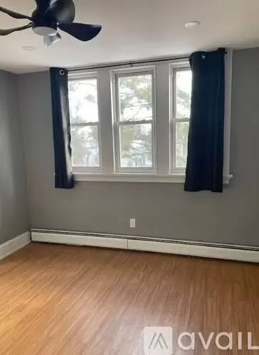 Main picture of 348 Carnegie Pl