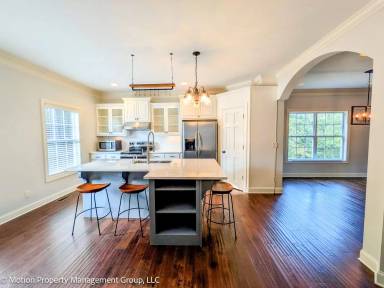 Main picture of 367 Rowe Rd