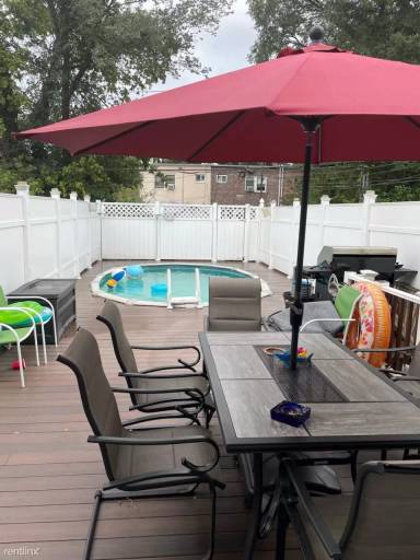 Main picture of 8854 17th Ave