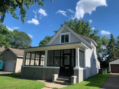 Main picture of 1114 4th St E