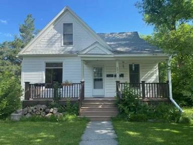 Main picture of 631 E Davis St